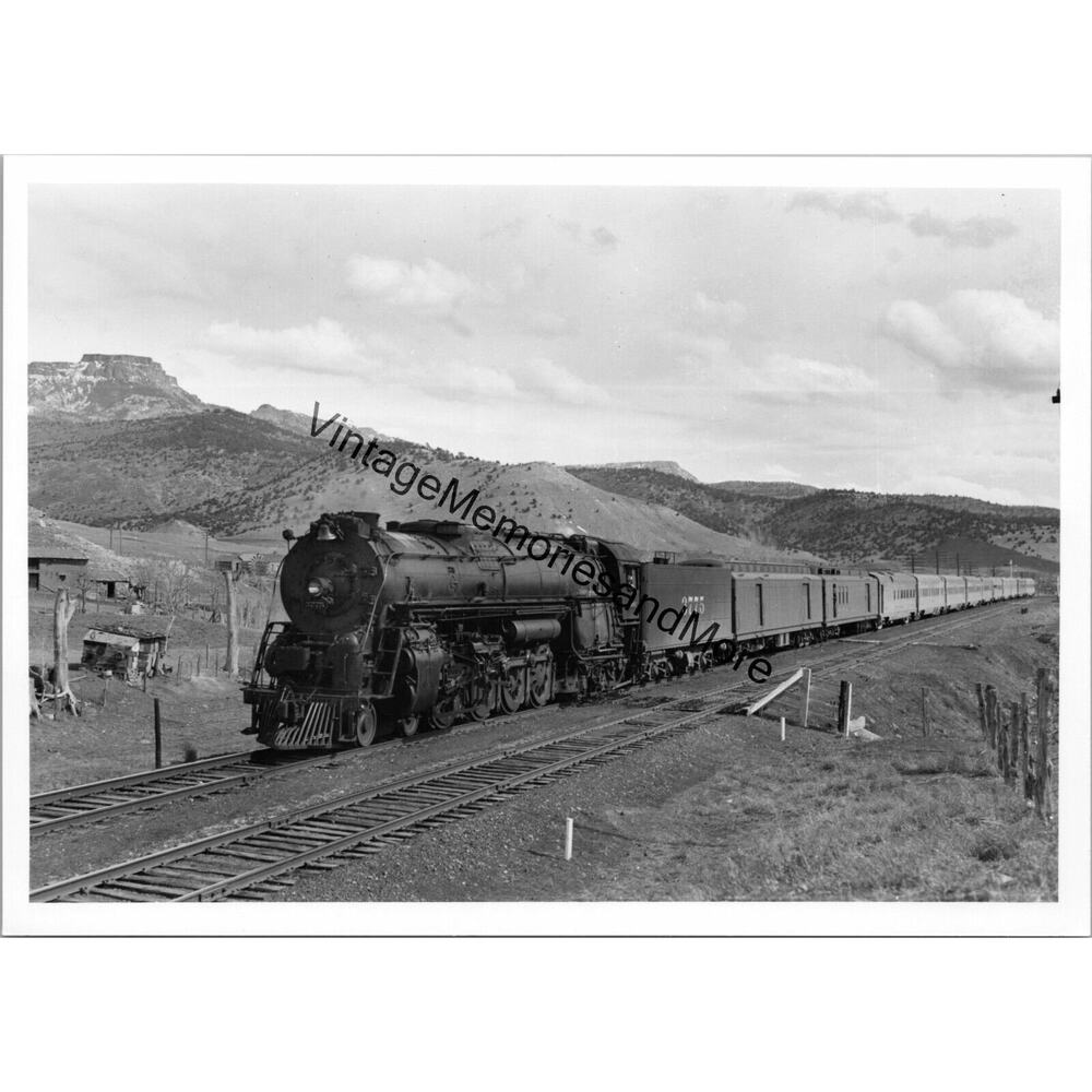 Vintage Atchison, Topeka & Santa Fe - ATFE Railway 3775 Steam Locomotive T3-440